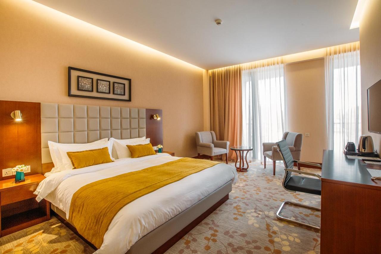 Horizont Hotel Tbilisi Zewnętrze zdjęcie